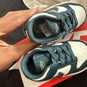 Nike Kids' Teal and White Low-Top Sneakers